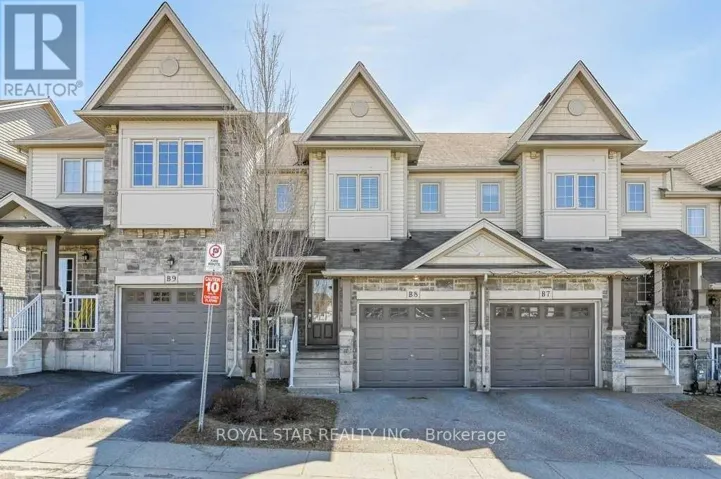 B8 - 7 UPPER MERCER STREET, Kitchener, Ontario N2A0B7