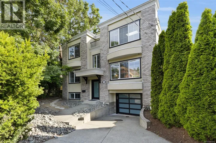 611 Niagara St, Victoria, British Columbia V8V1J1
