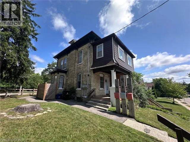 10 SHANLEY Street, Kitchener, Ontario N2H5N8