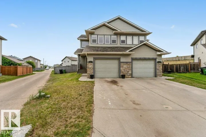 3545 11 ST NW, Edmonton, Alberta T6T0J7