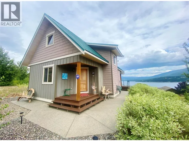 2633 Squilax Anglemont Road Unit# 201, Lee Creek, British Columbia V0E1M4