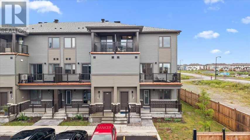 210 PARNIAN PRIVATE, Ottawa, Ontario K2J7K5