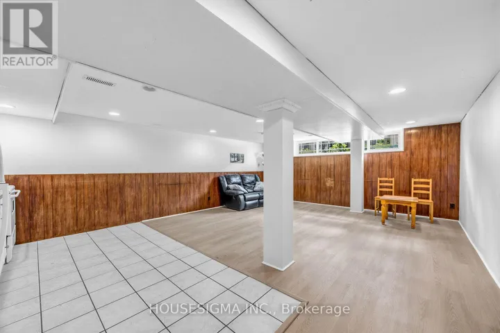 LOWER UNIT - 51 TISDALE AVENUE, Toronto (Victoria Village), Ontario M4A1Y6