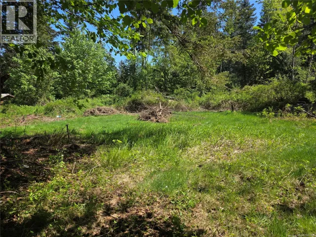 1486 West Rd, Quadra Island, British Columbia V0P1H0