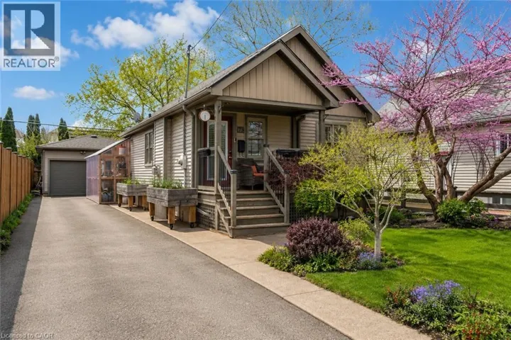 73 MARGERY Avenue, St. Catharines, Ontario L2R6K2