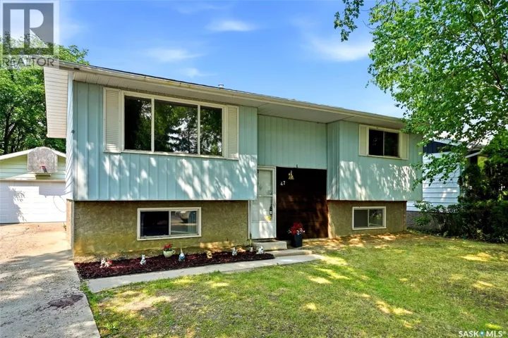 47 Symons PLACE, Regina, Saskatchewan S4X1M7