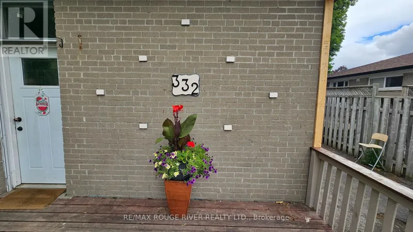332 ROSEDALE DRIVE, Whitby (Downtown Whitby), Ontario L1N1Z3