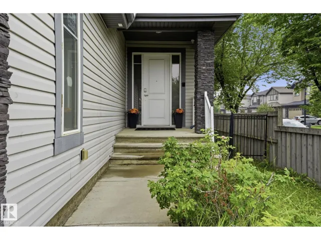 1051 174 ST SW, Edmonton, Alberta T6W1Z6