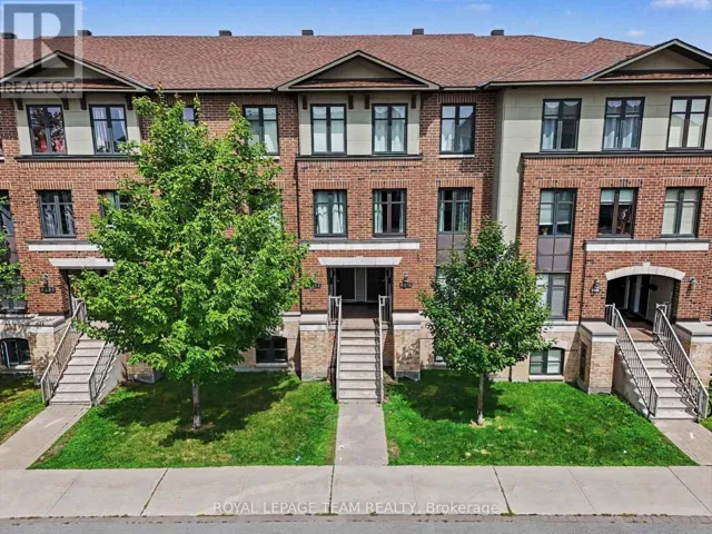 C - 621 CHAPMAN MILLS DRIVE, Ottawa, Ontario K2J5T1