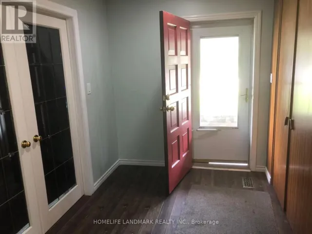 UPPER - 195 CARTER AVENUE, Waterloo, Ontario N2J3K5