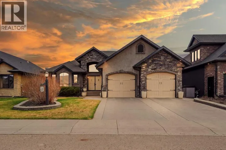 68 Oakwood Close, Red Deer, Alberta T4P0C5
