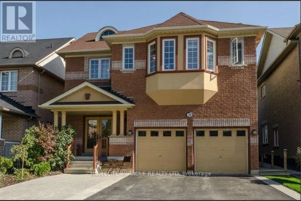 30 MASTERS GREEN CRESCENT, Brampton (Snelgrove), Ontario L7A3K6