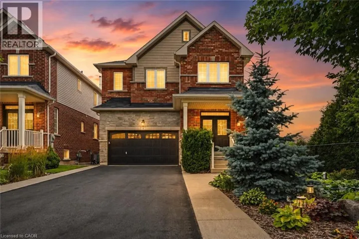 4 BOUSFIELD Court, Waterdown, Ontario L8B0T3