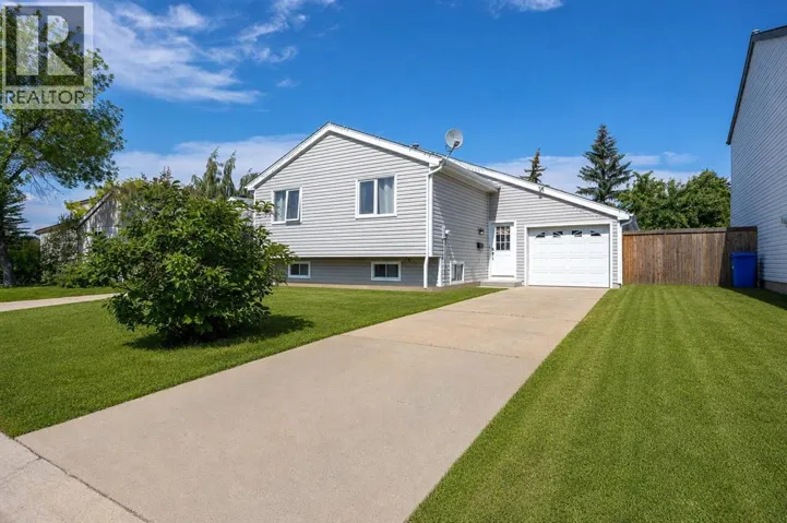 122 Bird Crescent, Fort McMurray, Alberta T9H4T2