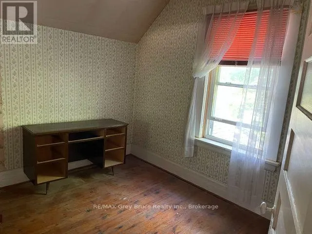 780