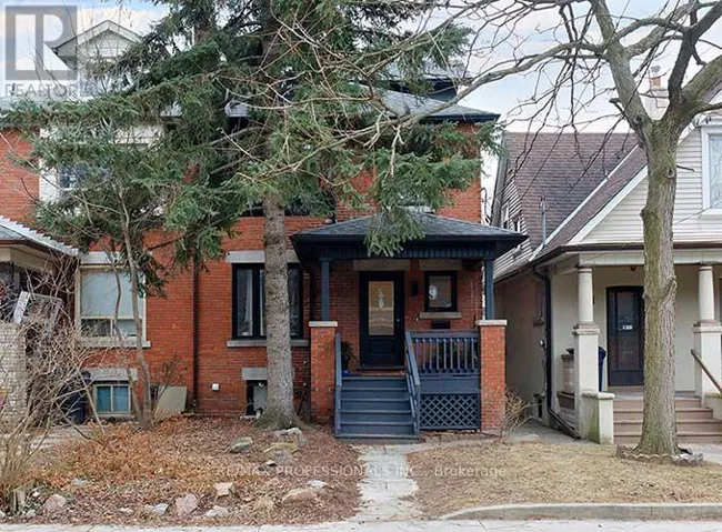 3RD FL - 23 RADFORD AVENUE, Toronto (High Park-Swansea), Ontario M6R1Z5