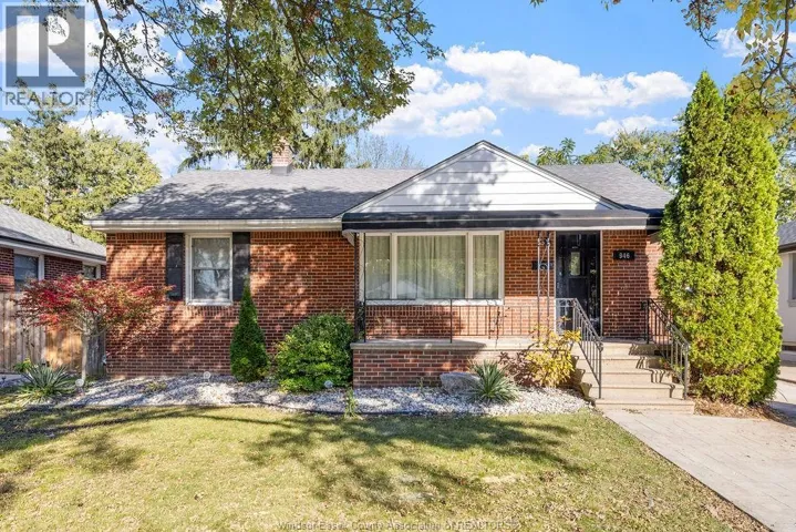946 BELLEPERCHE, Windsor, Ontario N8S3C3