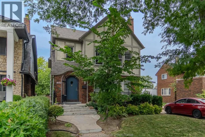 1652 Victoria AVENUE Unit# Upper, Windsor, Ontario N8X1P7