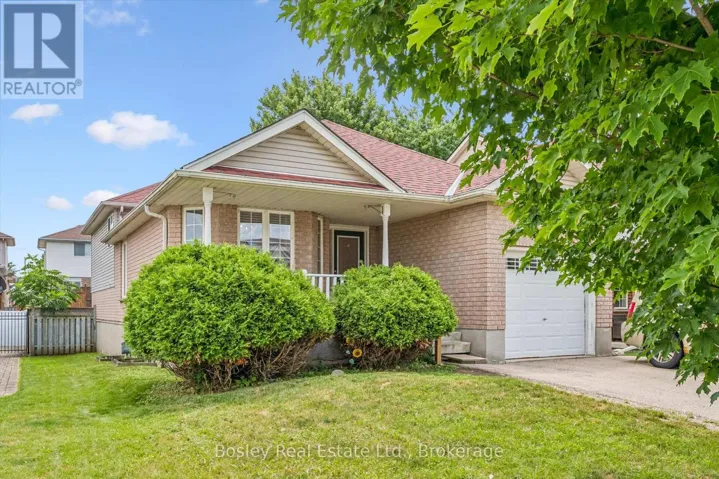 4 HAYWARD CRESCENT, Guelph (Clairfields/Hanlon Business Park), Ontario N1G5A5