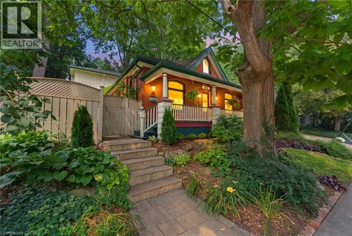 109 VICTORIA Street, Dundas, Ontario L9H2C1