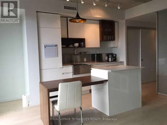 413 - 383 SORAUREN AVENUE, Toronto (Roncesvalles), Ontario M6R0A4