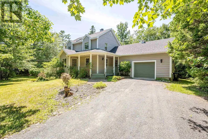 63 Schwartz Road, Hubbards, Nova Scotia B0J1T0