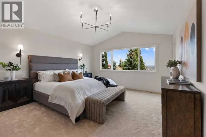 52 Patterson Rise SW, Calgary, Alberta T3H2E3
