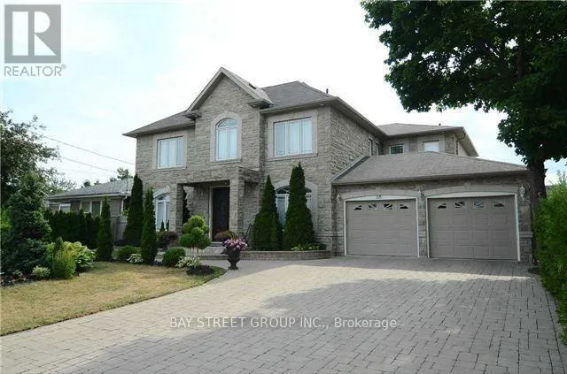 118 FAIRGLEN AVENUE, Toronto (L'Amoreaux), Ontario M1W1A7