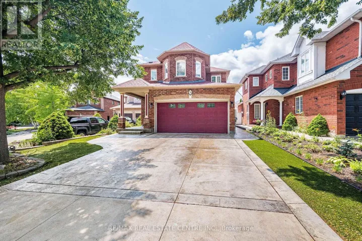 26 BALLYDUFF PLACE, Brampton (Snelgrove), Ontario L7A1W6