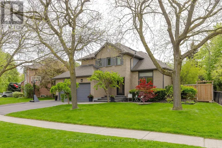 456 ASPEN FOREST DRIVE, Oakville (FD Ford), Ontario L6J6H6