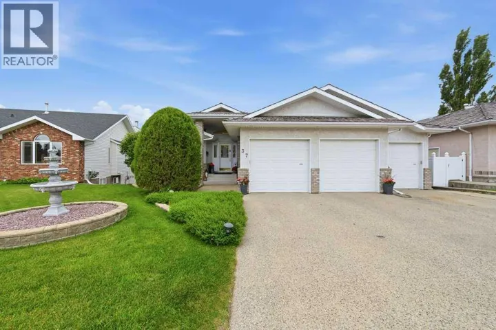 37 Ashmore Close, Red Deer, Alberta T4R2R7