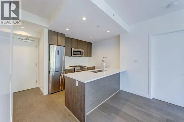 10XX 9060 UNIVERSITY CRESCENT, Burnaby, British Columbia V5A0E1