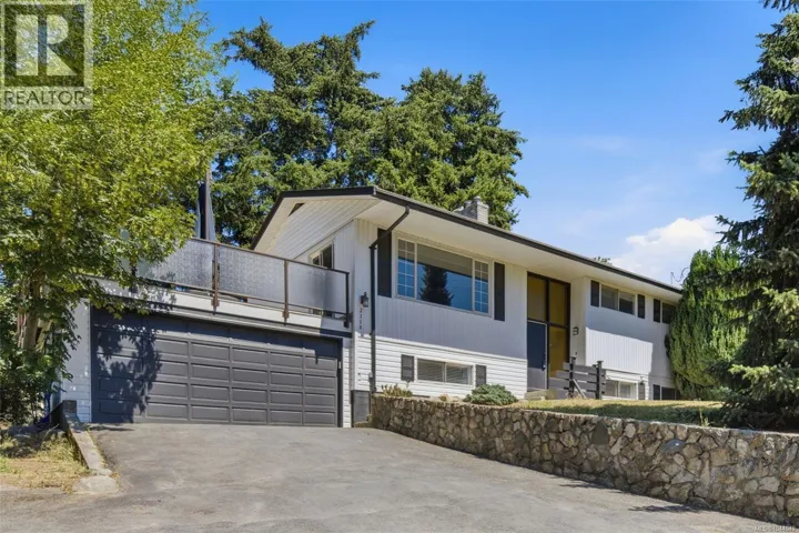 2358 Tanner Rd, Central Saanich, British Columbia V8Z5P7