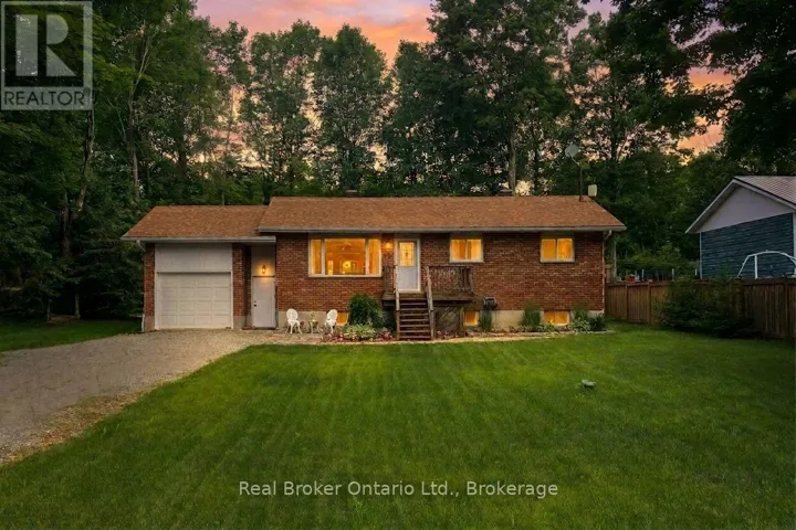 16 MUNDY AVENUE, Tiny, Ontario L9M0B5