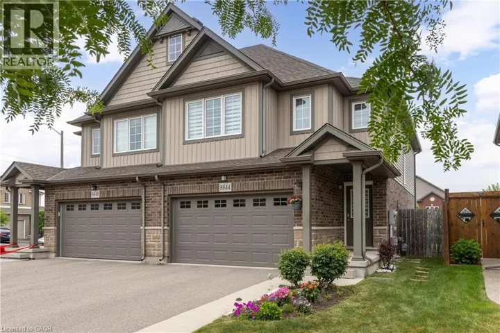 8844 SILVERSTAR Court, Niagara Falls, Ontario L2H0B8