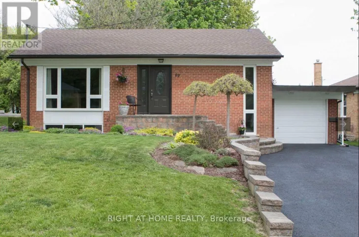 89 MONKSWOOD CRESCENT, Newmarket (Central Newmarket), Ontario L3Y2J9