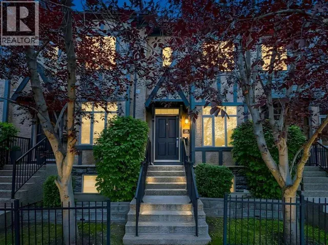 20, 6 Scarpe Drive SW, Calgary, Alberta T2T6P2