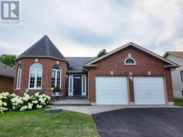 30 HEARTWOOD DRIVE, Belleville (Belleville Ward), Ontario K8P5L9
