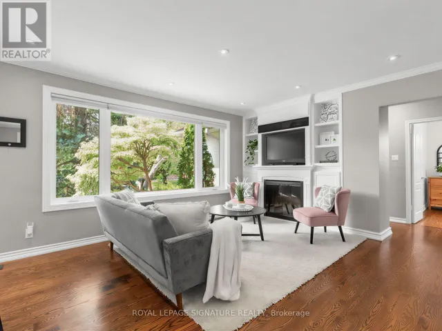 25 OVERTON CRESCENT, Toronto (Banbury-Don Mills), Ontario M3B2V4