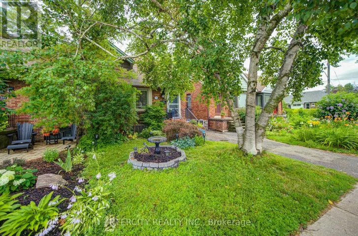 256 BLANTYRE AVENUE, Toronto (Birchcliffe-Cliffside), Ontario M1N2S1