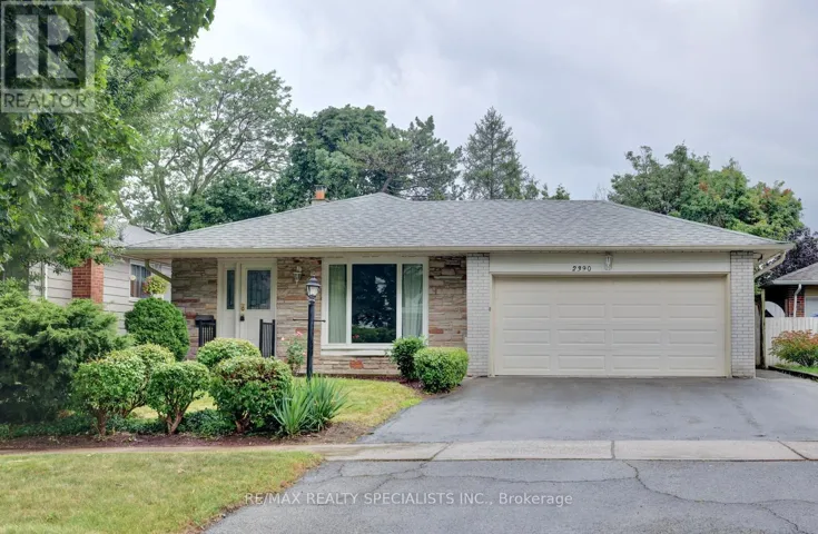 2390 PYRAMID CRESCENT, Mississauga (Sheridan), Ontario L5K1C9