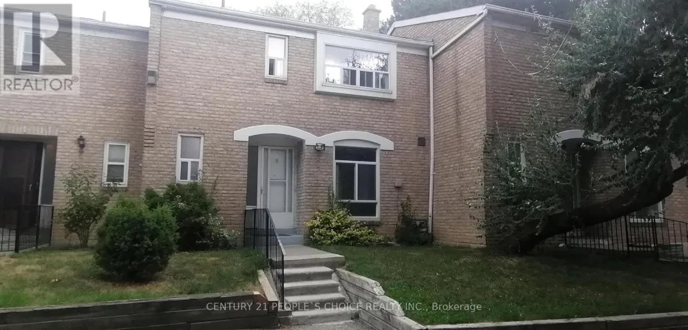 9 - 17 GOSFORD BOULEVARD, Toronto (Black Creek), Ontario M3N2G7