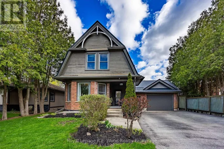 10 GEORGE STREET, Tillsonburg, Ontario N4G2N2