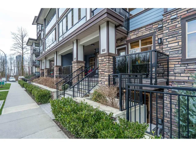 210 8526 202B STREET, Langley, British Columbia V2Y3L3