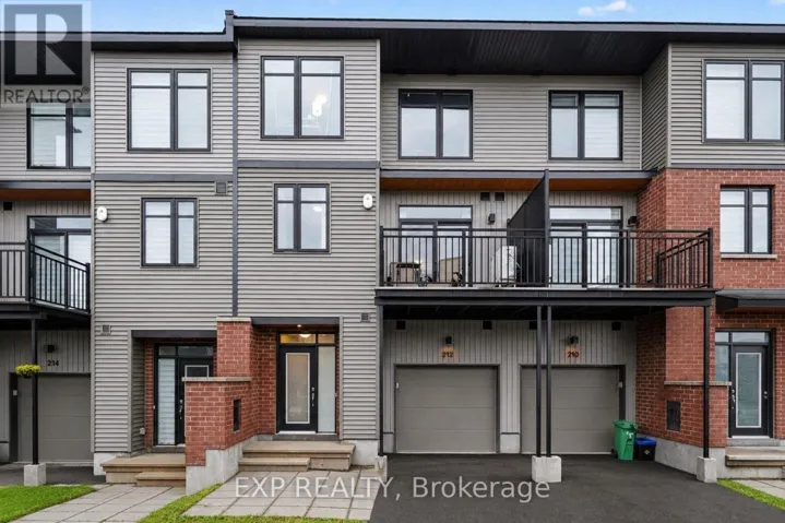 212 TUSSOCK PRIVATE, Ottawa, Ontario K1X0G7