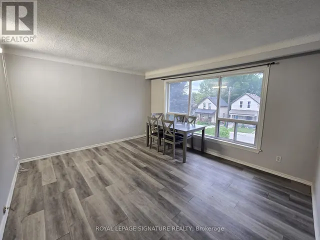 3 - 9 PARK AVENUE, Brantford, Ontario N3S5G9