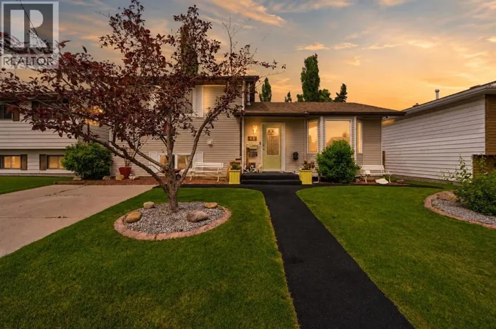 62 Rupert Crescent, Red Deer, Alberta T4P2Z1