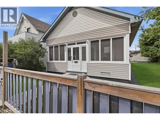 225 14 Avenue N, Cranbrook, British Columbia V1C3W3