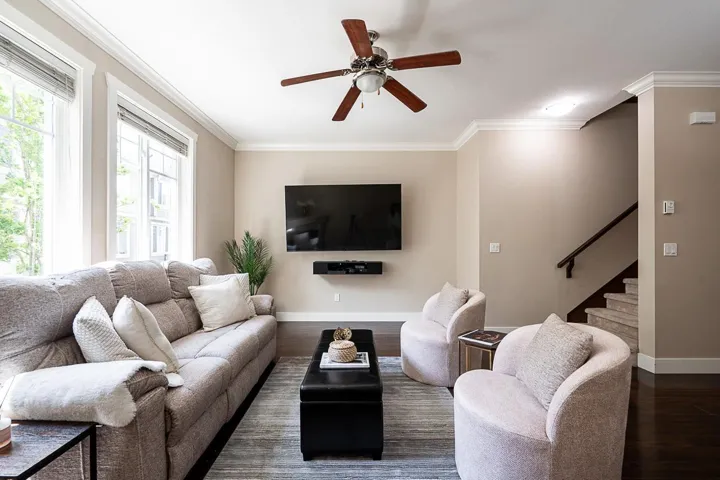 33 15399 GUILDFORD DRIVE, Surrey, British Columbia V3R7C6