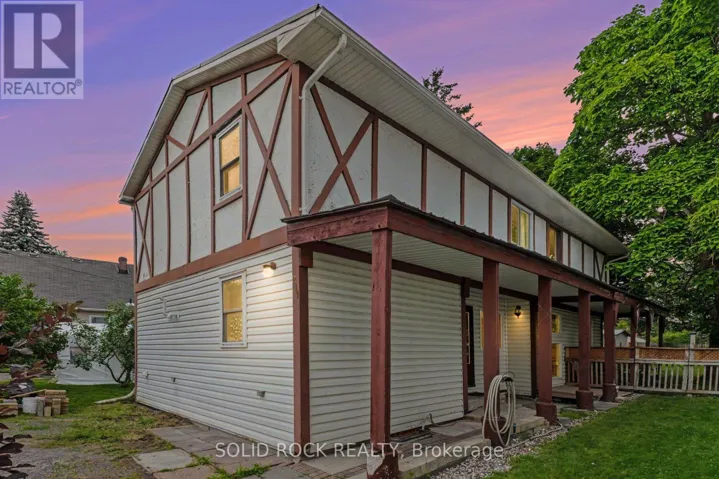 211 BELL STREET, Arnprior, Ontario K7S2R5